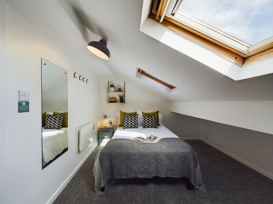 147 bedroom house share to rent - Photo 1