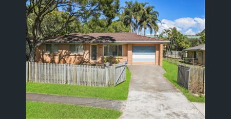 This low-set air conditioning home combines practicality with lifestyle. - Photo 2