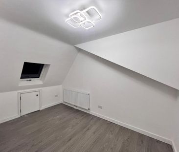 5 bedroom detached house to rent - Photo 3