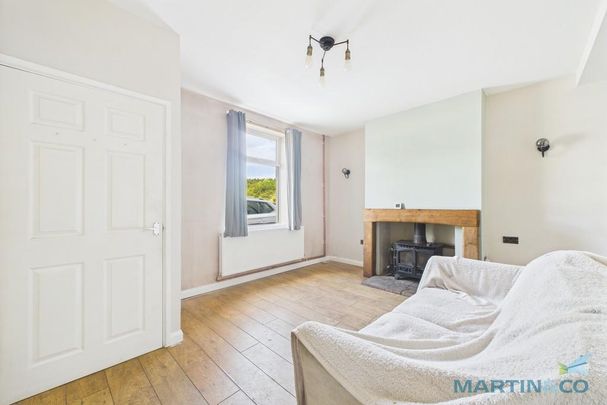 2 bedroom terraced house to rent - Photo 1