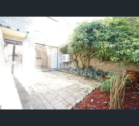 18/19 Taranto Road, Marsfield, NSW 2122 - Photo 4