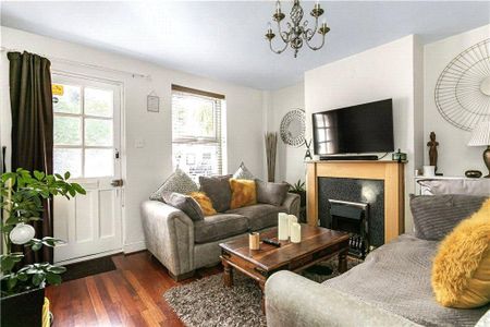 2 bedroom terraced house to rent - Photo 3