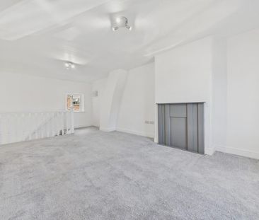 4 bedroom terraced house to rent - Photo 2