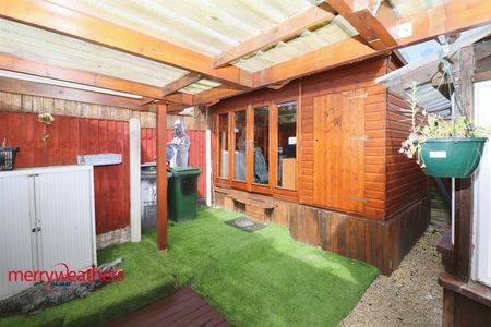 2 bed end of terrace house to rent in New Street, Barnsley, S72 - Photo 4