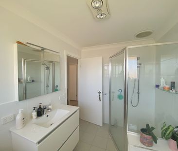 TWO BEDROOM VILLA WITH WATER INCLUDED - Photo 2