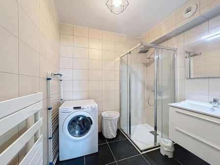 Location Appartement 2 pièces Meublé 44m² AJACCIO 20000 - Photo 5