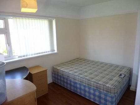 3 bedroom terraced house to rent - Photo 4