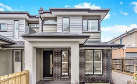 Watts Not To Love - Photo 2