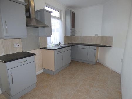 2 bedroom property to rent - Photo 3