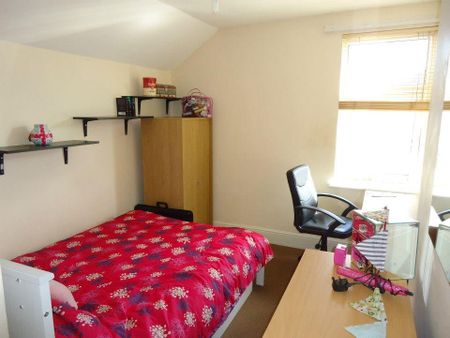 4 bedroom house to rent - Photo 3