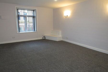 Lilly Street - Photo 2