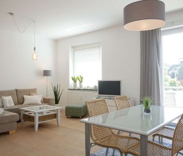 Südstadt – Schön eingerichtete 3-Zimmer Wohnung mit Balkon und Inte... - Photo 1