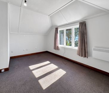 Welcome to 40A Roseneath Terrace. - Photo 2