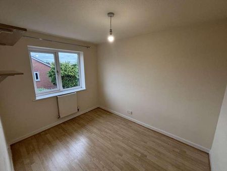 Lancashire Gardens, The Shires, St. Helens, WA10 - Photo 4