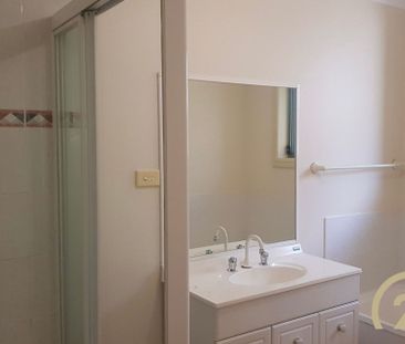 Three Bedroom Townhouse&comma; Located in Smithfield&excl; - Photo 5