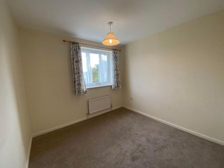 3 bedroom link detached house to rent - Photo 5