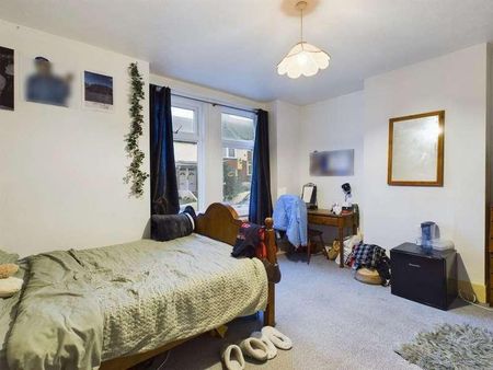 Ladysmith Road, BN2 - Photo 2