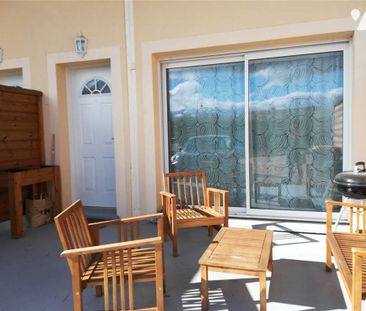 LOCATION APPARTEMENT - FOURGES - Photo 2