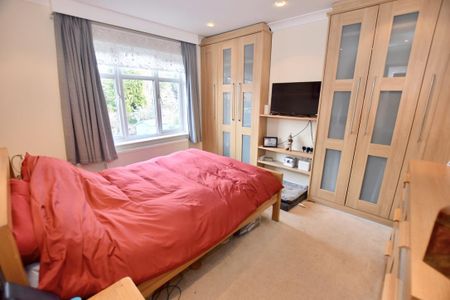 Broad Lane, Coventry -EXTENDED TRADITIONAL SEMI - LARGE GARDEN WITH GARDEN ROOM - Photo 5