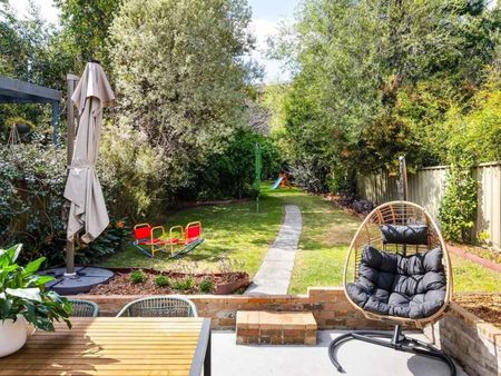 17 Jeffrey Street Canterbury - Photo 2