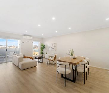 Modern Family Living in a Convenient Craigieburn Location - Photo 4