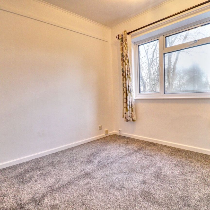 2 bedroom flat to rent, - Photo 1