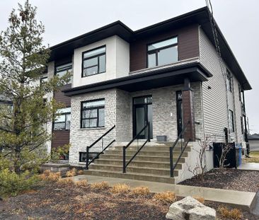 Grand et beau 5 1/2 à louer - Photo 2