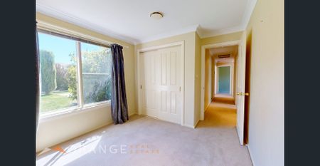 BEAUTIFUL 4-BEDROOM HOME IN A QUIET STREET - Photo 5