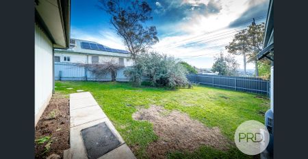 132 Macleay Street, Mount Austin NSW 2650 - Photo 5