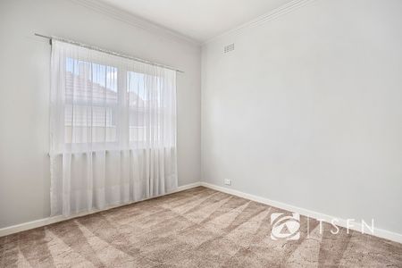9 Guthrie St, Kangaroo Flat - Photo 2