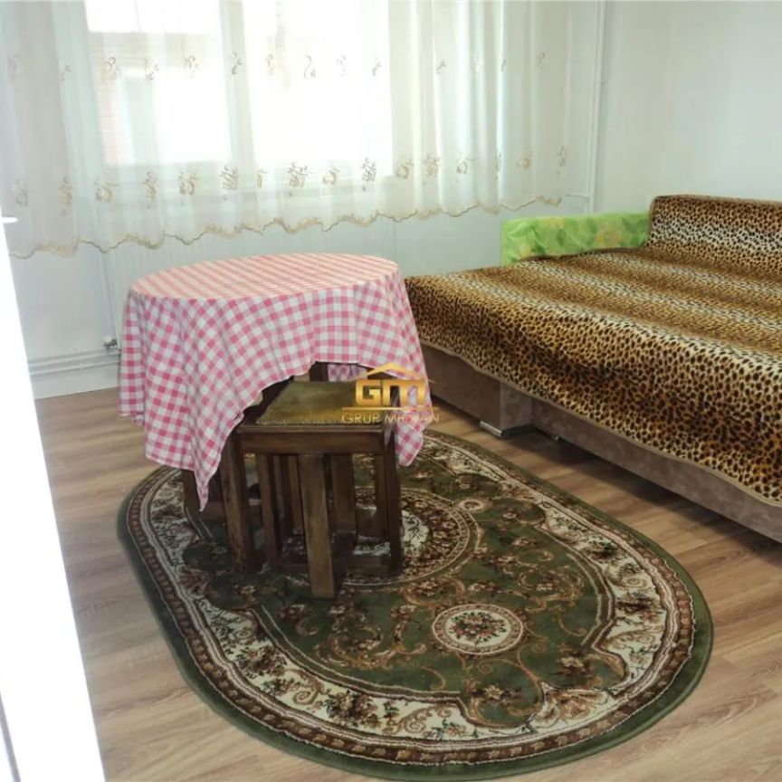 Apartament 2 camere, etaj 1 , decomandat, cu centrala proprie - Photo 1