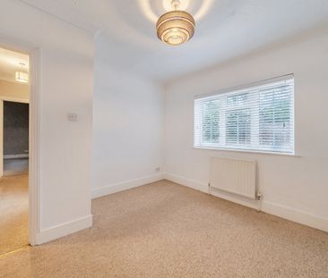 2 bedroom bungalow to rent - Photo 3