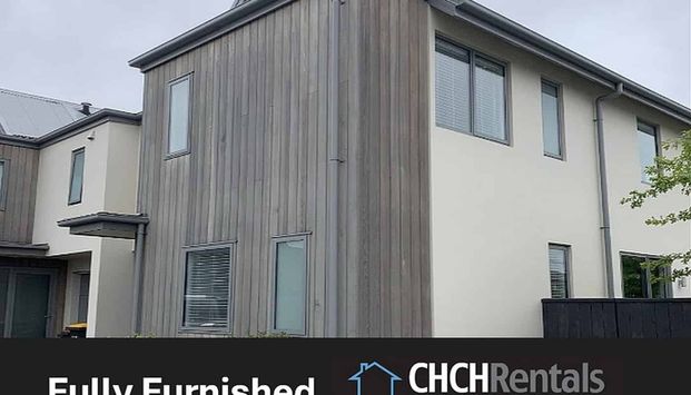 Immaculate fully furnished modern townhouse in ideal City location! - Photo 1