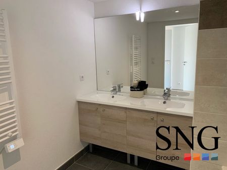 T3 + TERRASSE ET 2 PARKINGS - Photo 3