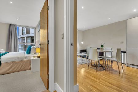 1 Bed Flat, Cobalt Point, E14 - Photo 2