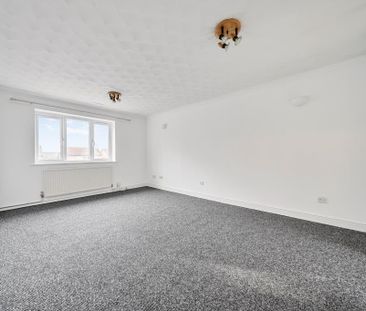 2 bedroom maisonette to rent - Photo 2