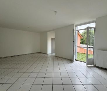 Location Appartement 3 pièces 85 m2 à Le Chambon-Feugerolles - Photo 2