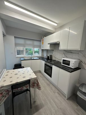 Room in a Shared House, Penshurst Road, N17 - Photo 1