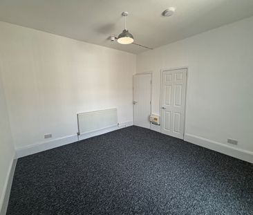 Studio Flat, Wellfield Road, L9 - Photo 3