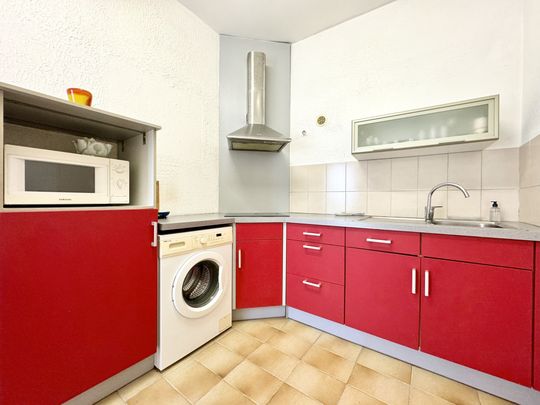 NIMES MONTAURY / POMPIDOU T1 BIS MEUBLE avec CLIMATISATION - Photo 1