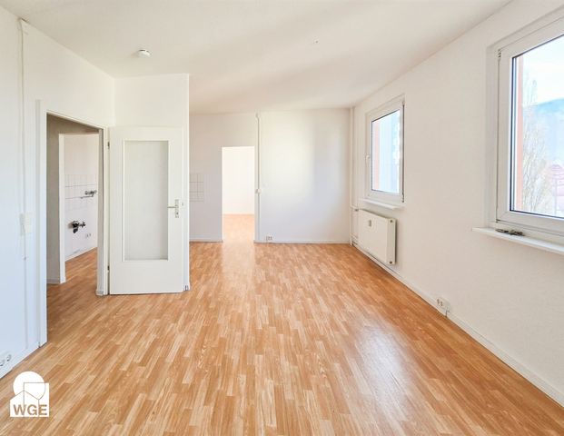 Helle 2-Raum-Wohnung über den Dächern der Stadt – citynah & sofort bezugsfertig - Foto 1