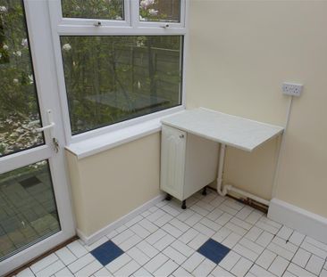 Vanguard Close - Photo 1