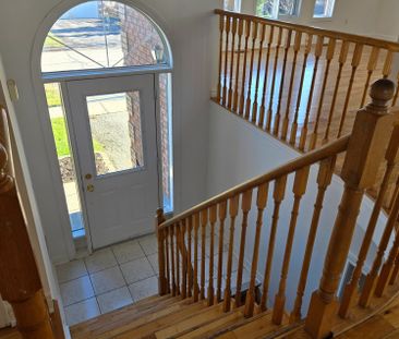 For Lease - 17 Iveagh Drive, Georgina, Ontario - Photo 5