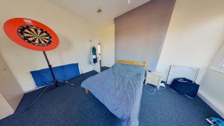 6 bedroom flat to rent - Photo 3