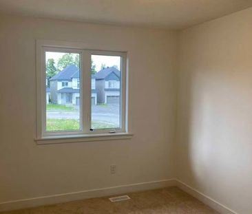 For Lease - 671 Rathburn Lane, Leitrim, Ontario - Photo 2