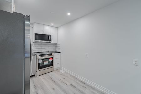 For Lease - 268 WOODFIELD Drive, Tanglewood - Grenfell Glen - Pineglen, Ontario - Photo 2