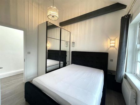 1 bedroom flat to rent - Photo 2