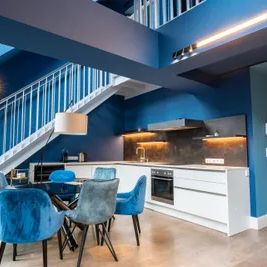 Luxus DG Wohnung Innere Stadt - Foto 2