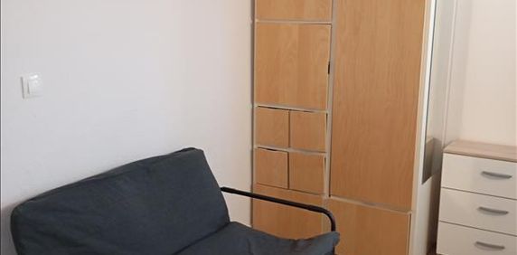 1 pièce - Meublé - 15,85 m² - 3ème étage - Colocation non autorisée - Photo 2