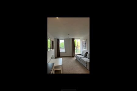 1 Bed Flat, College Street, SO14 - Photo 2